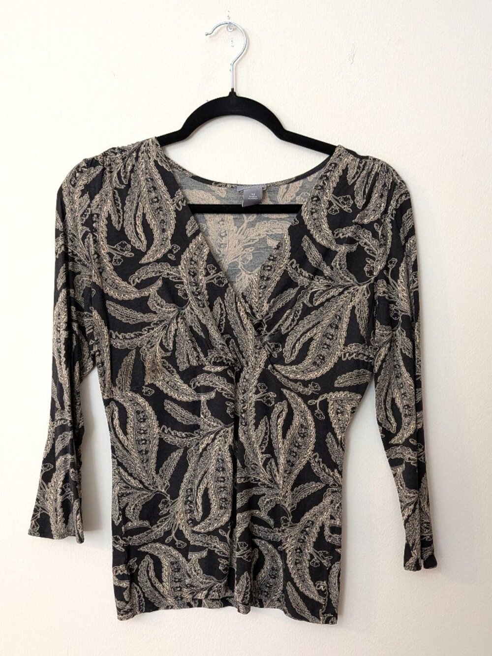 Ann Taylor Women's Black & Beige 3/4 Sleeve Top. Size XS